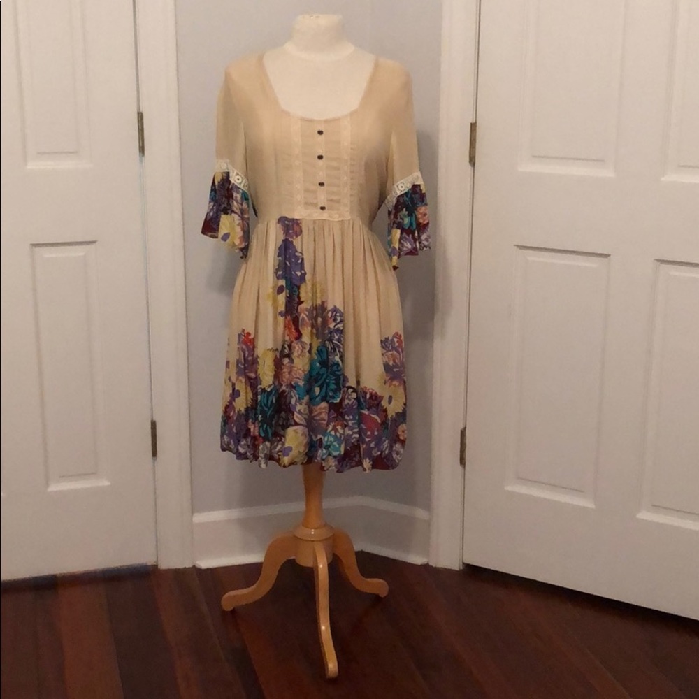 Umgee tan and floral dress